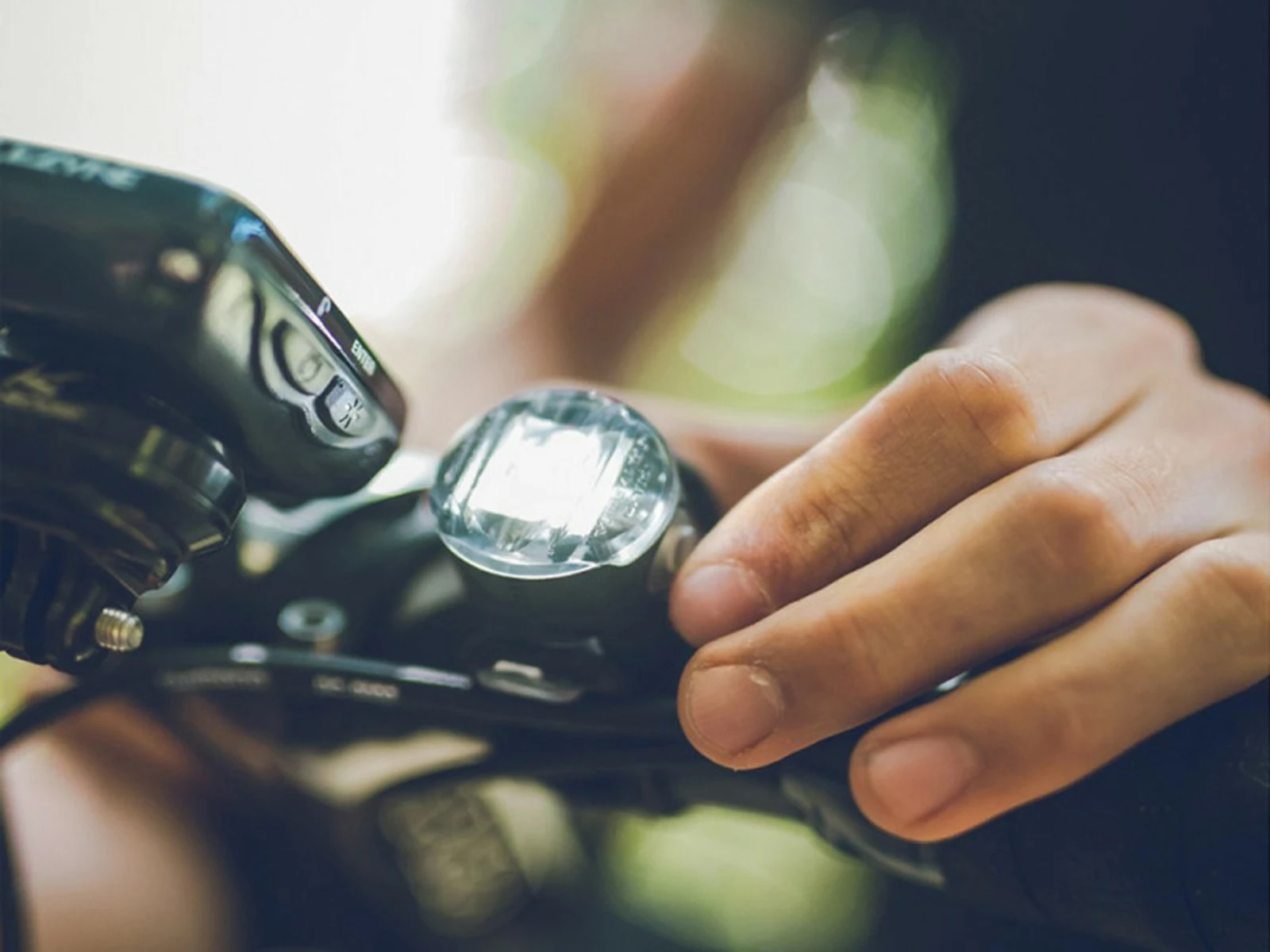 LEZYNE Lampes Avant Arrière Femto USB Drive – Image 2